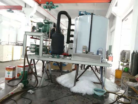 Çin fabrika fiyatıyla soğutma için günde 50 ton konteynerli kar tanesi buz makinesi