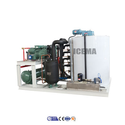 Mart Ticaret Fuarı'nda deniz ürünleri balıkçılığı için 6500 KG Voltaj 380V / 3P / 50HZ Buz Flake Makinesi